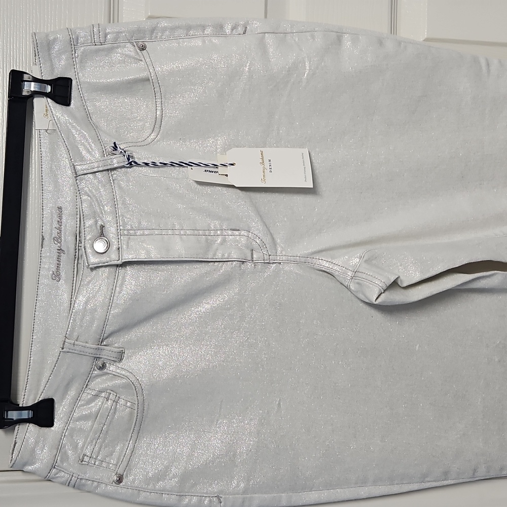 Tommy Bahama Metallic High Rise Ankle Denim: Metallic White/Silver: Size- 14 - Picture 1 of 15
